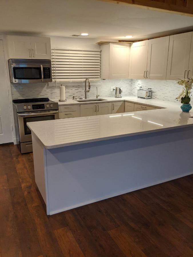 Villa Panoramic Water Views , Cozy House In Henniker ,Nh Extérieur photo