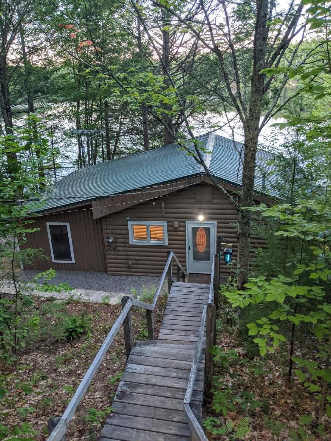 Villa Panoramic Water Views , Cozy House In Henniker ,Nh Extérieur photo