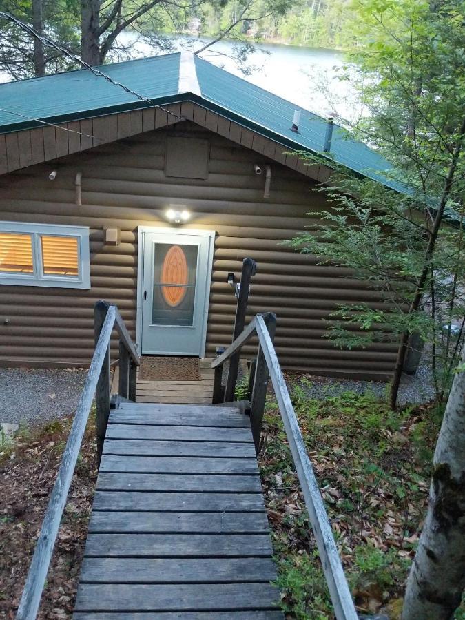 Villa Panoramic Water Views , Cozy House In Henniker ,Nh Extérieur photo